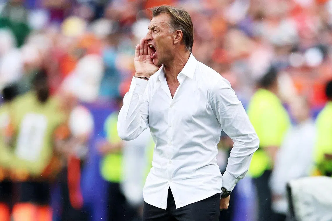Soccer Football - FIFA World Cup 2026 - Group F - Tunisia v Netherlands - Kansas City Stadium, Kansas City, Missouri, U.S. - June 25, 2026 Tunisia coach Herve Renard reacts REUTERS/Siphiwe Sibeko