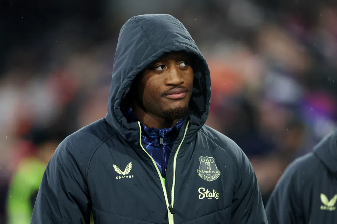Soccer Football - Premier League - Crystal Palace v Everton - Selhurst Park, London, Britain - February 15, 2025 Everton's Martin Sherif before the match REUTERS/Isabel Infantes