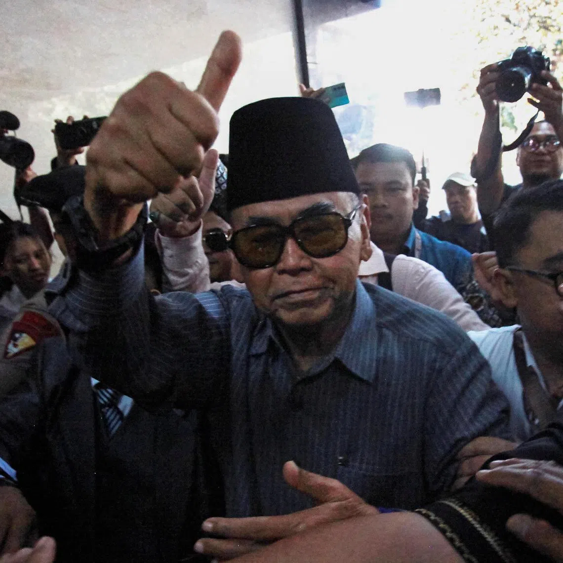 Panji Gumilang, leader of the Al-Zaytun Islamic boarding school, has said the Quran recognises men and women as equal.