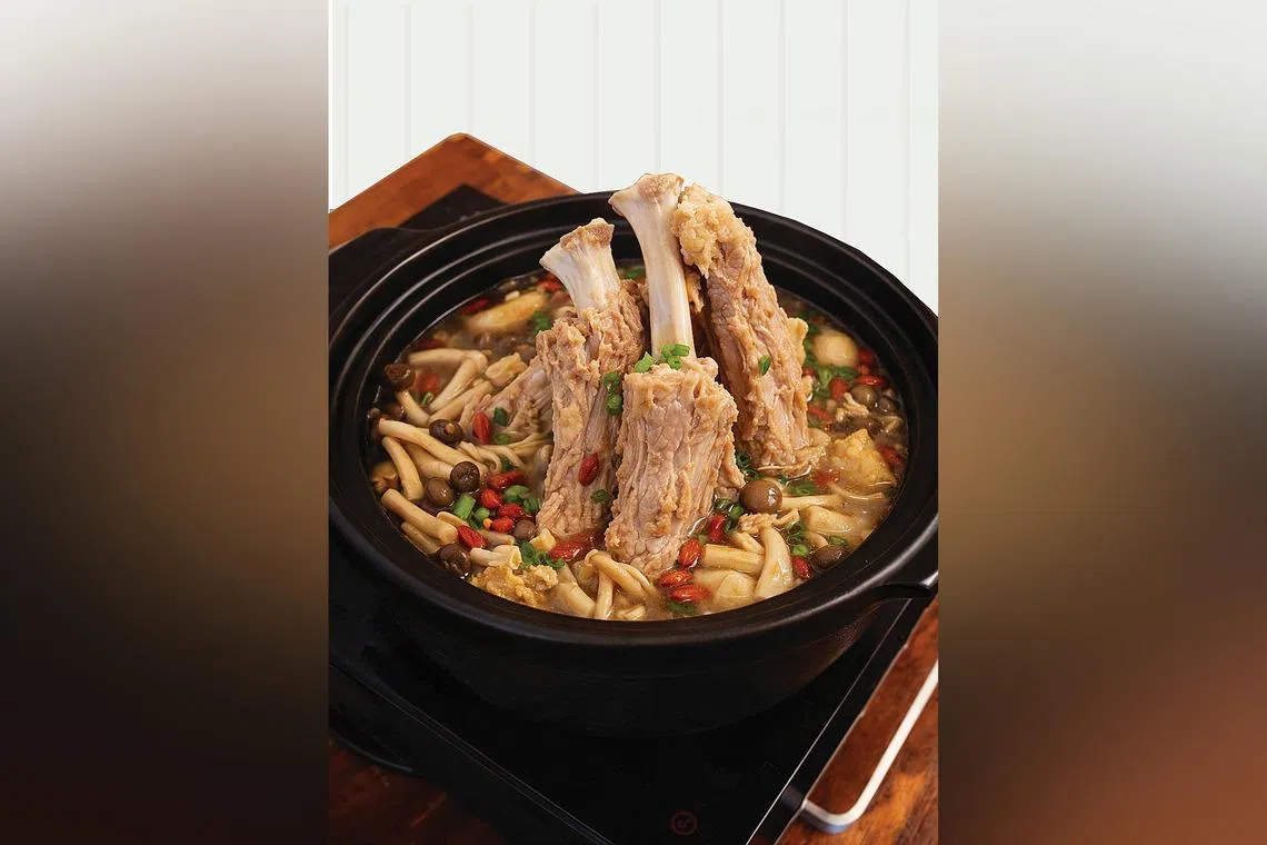 QIJI, a new restaurant serving Teochew-style fish maw soup, also has a version with crocodile ribs added to the broth.
