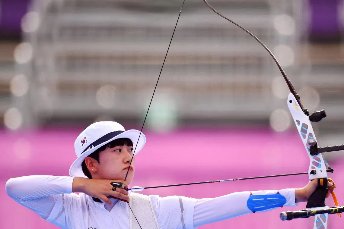 FILE PHOTO: Tokyo 2020 Olympics - Archery - Women's Individual - Quarterfinals - Yumenoshima Archery Field, Tokyo, Japan - July 30, 2021. An San of South Korea in action REUTERS/Clodagh Kilcoyne/File Photo