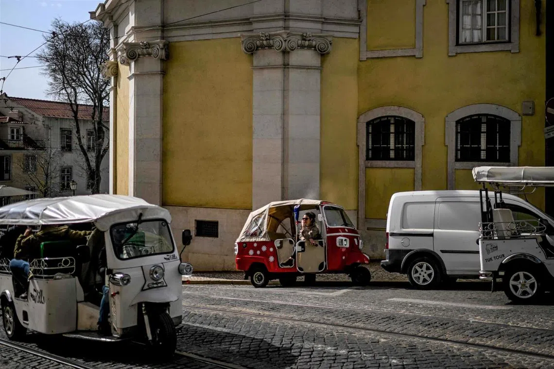The ban could significantly reduce traffic through the Portuguese capital’s historic heart.