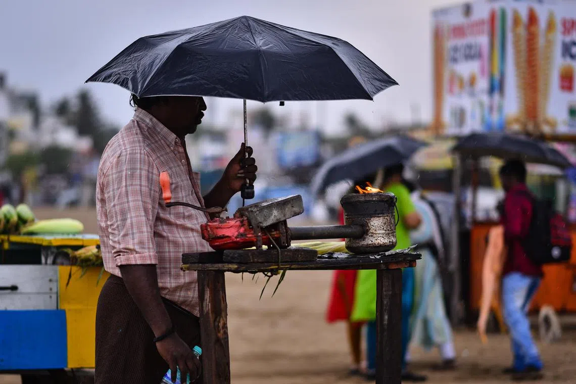 The India Meteorological Department predicts heavy to moderate rainfall over the parts of Tamil Nadu and Puducherry for the next few days.
