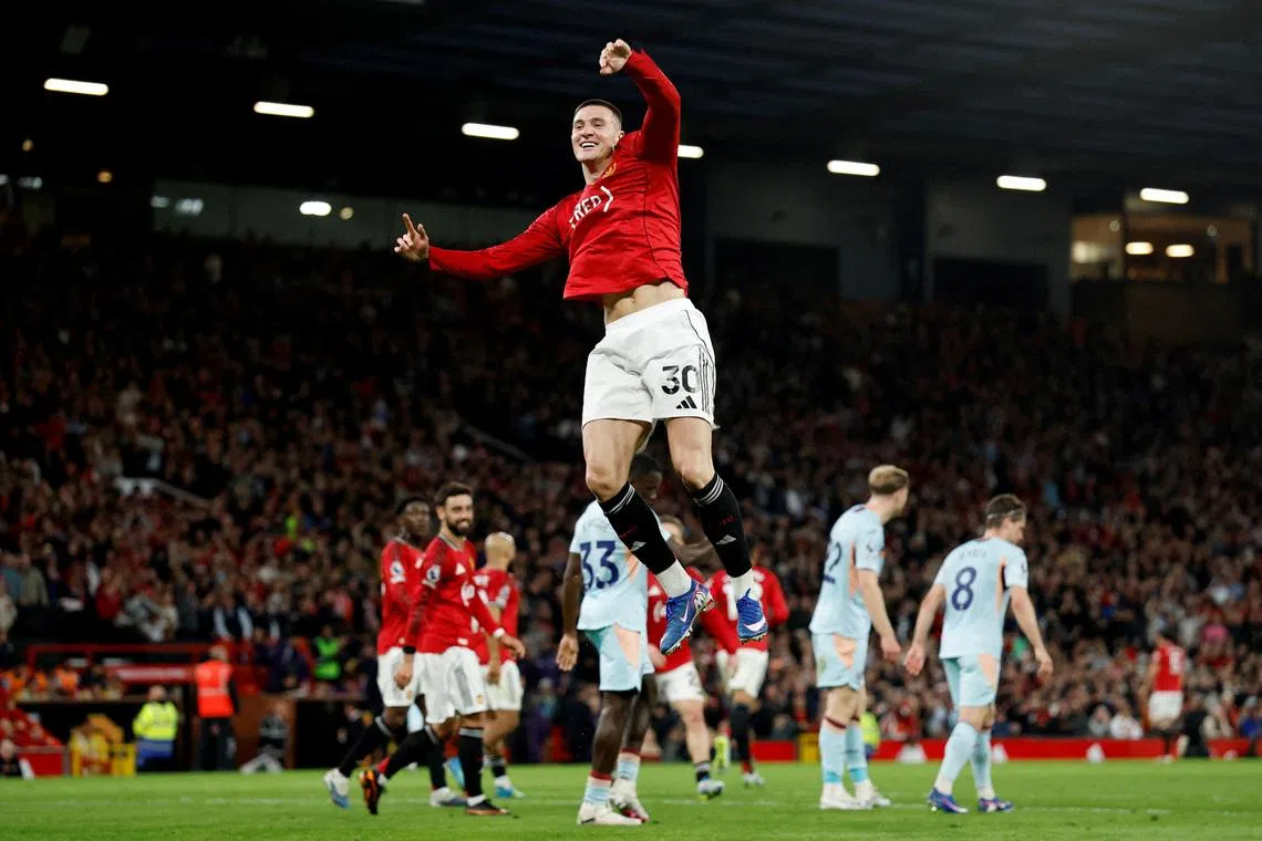 Soccer Football - Premier League - Manchester United v Brentford - Old Trafford, Manchester, Britain - April 27, 2026 Manchester United's Benjamin Sesko celebrates scoring their second goal Action Images via Reuters/Jason Cairnduff