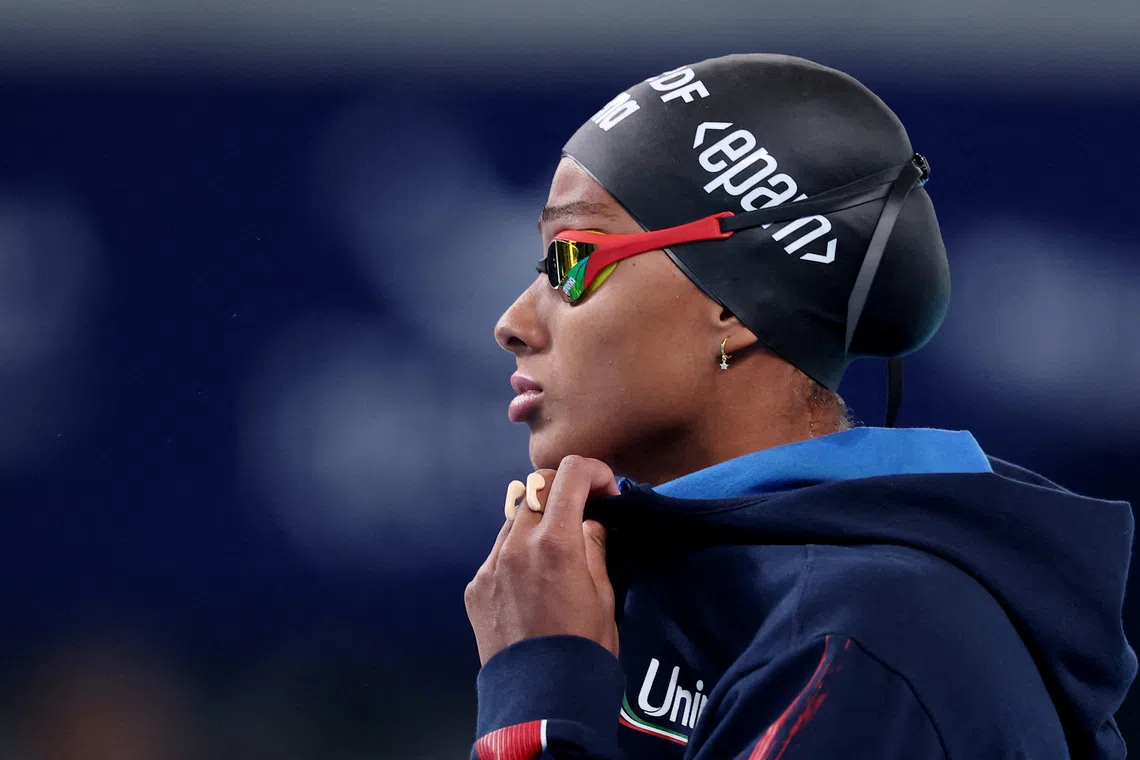 FILE PHOTO: Swimming - European Aquatics Championships - Paris Aquatic Centre, Paris, France - August 13, 2026 Italy's Sara Curtis ahead of the Women's 50m Backstroke Final REUTERS/Gonzalo Fuentes/File Photo