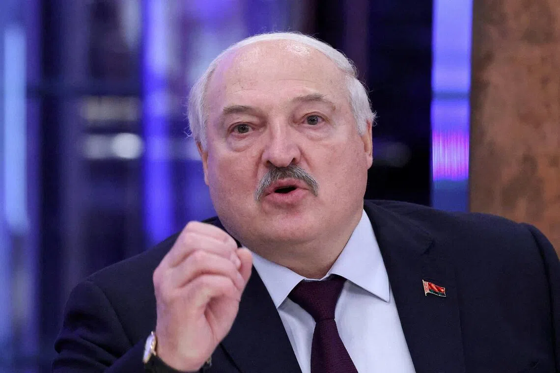 Belarusian President Alexander Lukashenko began on March 25 his first official visit to North Korea.