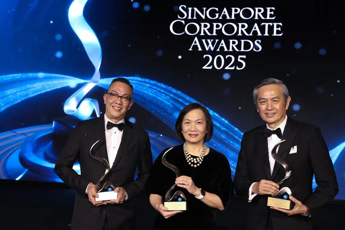 EMBARGOED UNTIL 10.30PM. SCA 2025 Best CEO Award. L to R: Julian Ng, Executive Director and CEO, Grand Venture Technology Ltd (Small Cap); Helen Wong, Executive Director and Group CEO, Oversea-Chinese Banking Corporation Ltd (Large Cap); Stephen Ho, Executive Director and CEO, Hong Leong Asia Ltd (Mid Cap)