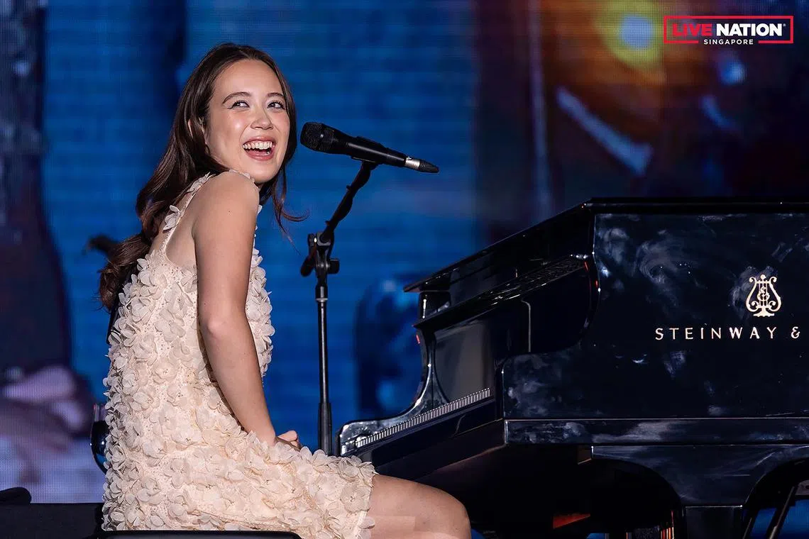 Jazz-pop Icelandic singer Laufey performed to a sold-out crowd of young adult and teenagers at Singapore Expo Hall 7.