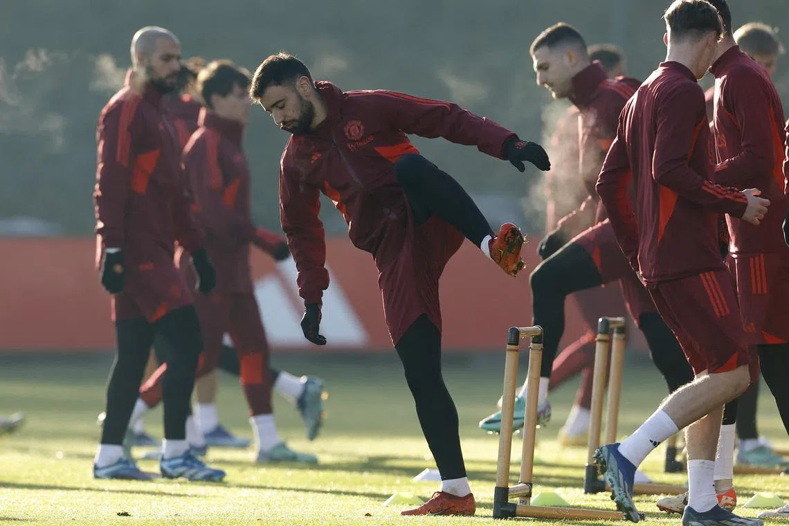 Manchester United captain Bruno Fernandes training in the cold in preparation for what is expected to be a heated atmosphere at Galatasaray.