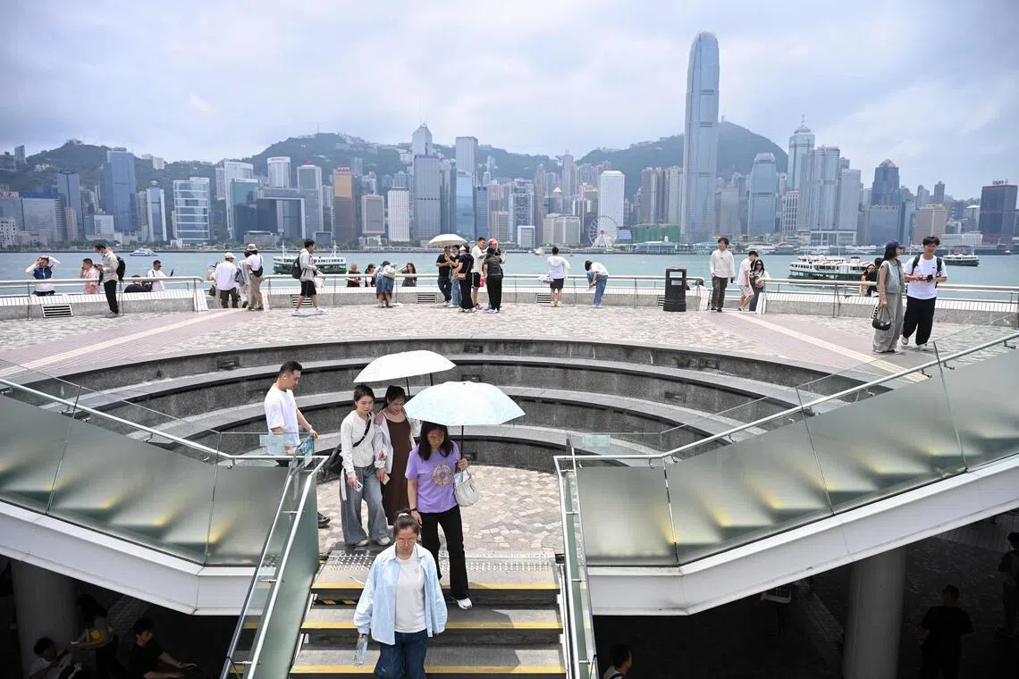 straitstimes.com - HK plans tax cuts on bonus pay