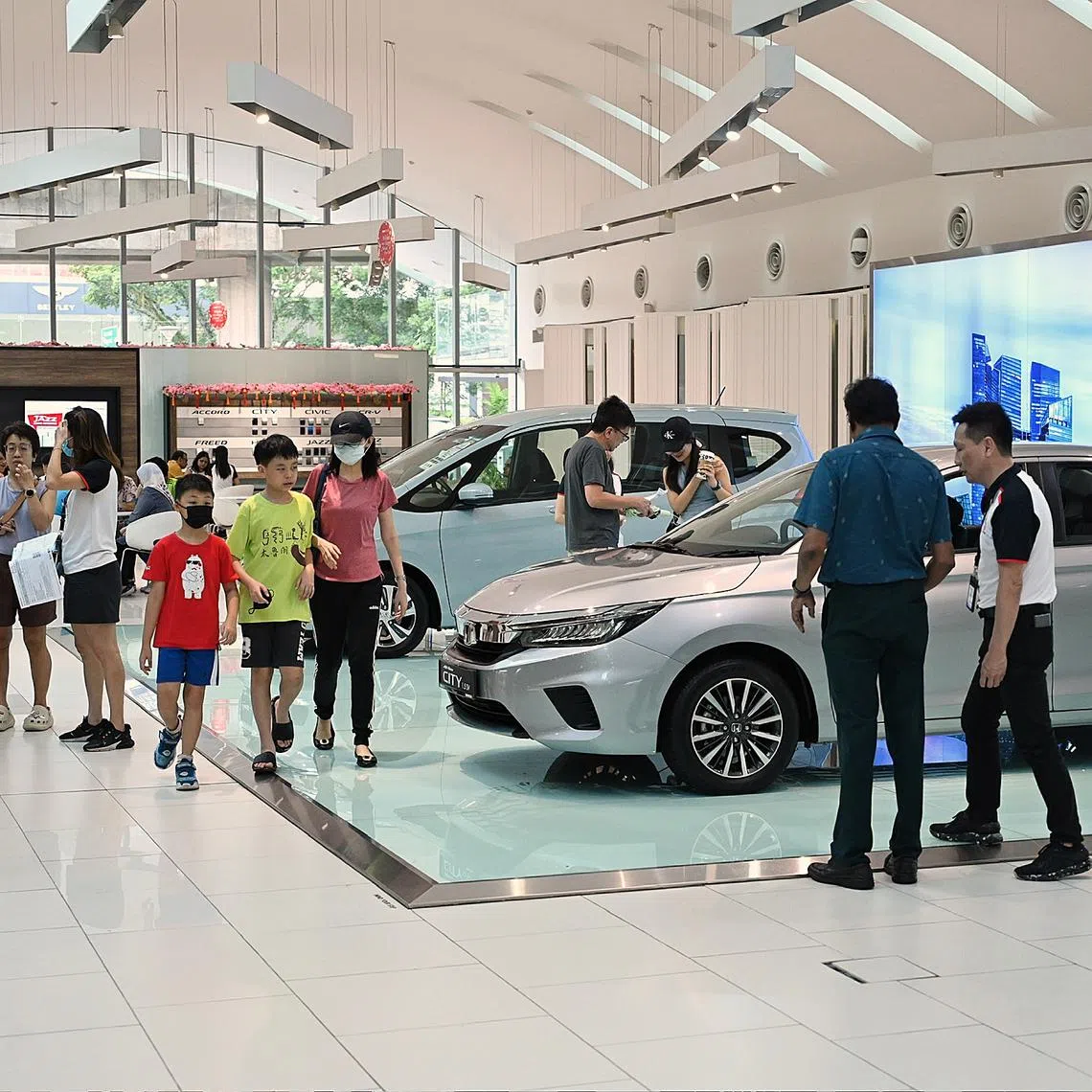 For people with young children in school or elderly parents in need of regular medical checkups, a car offers convenience.