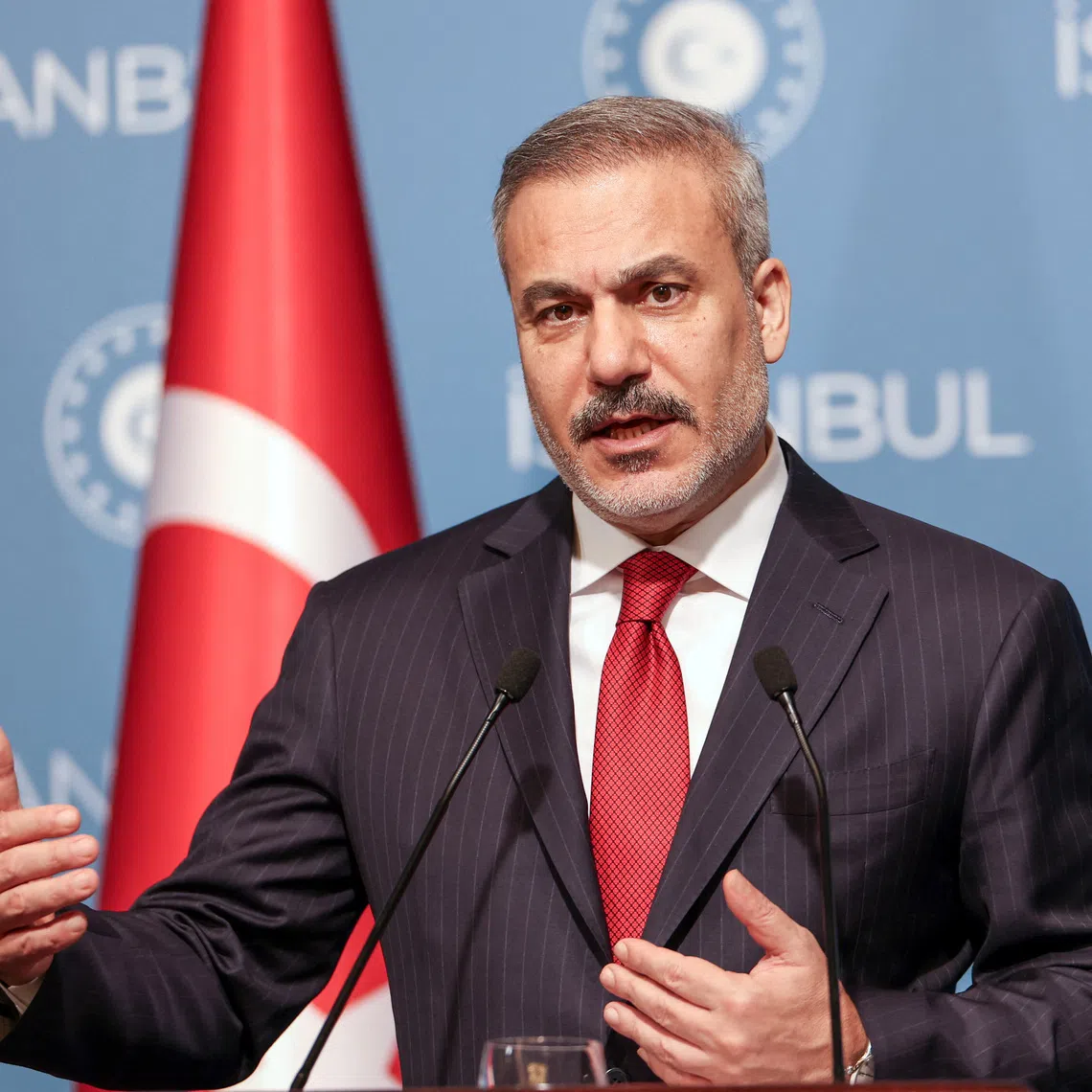 Turkish Foreign Minister Hakan Fidan speaks during a press conference after a ministerial meeting on Gaza, in Istanbul, Turkey, November 3, 2025. REUTERS/Murad Sezer
