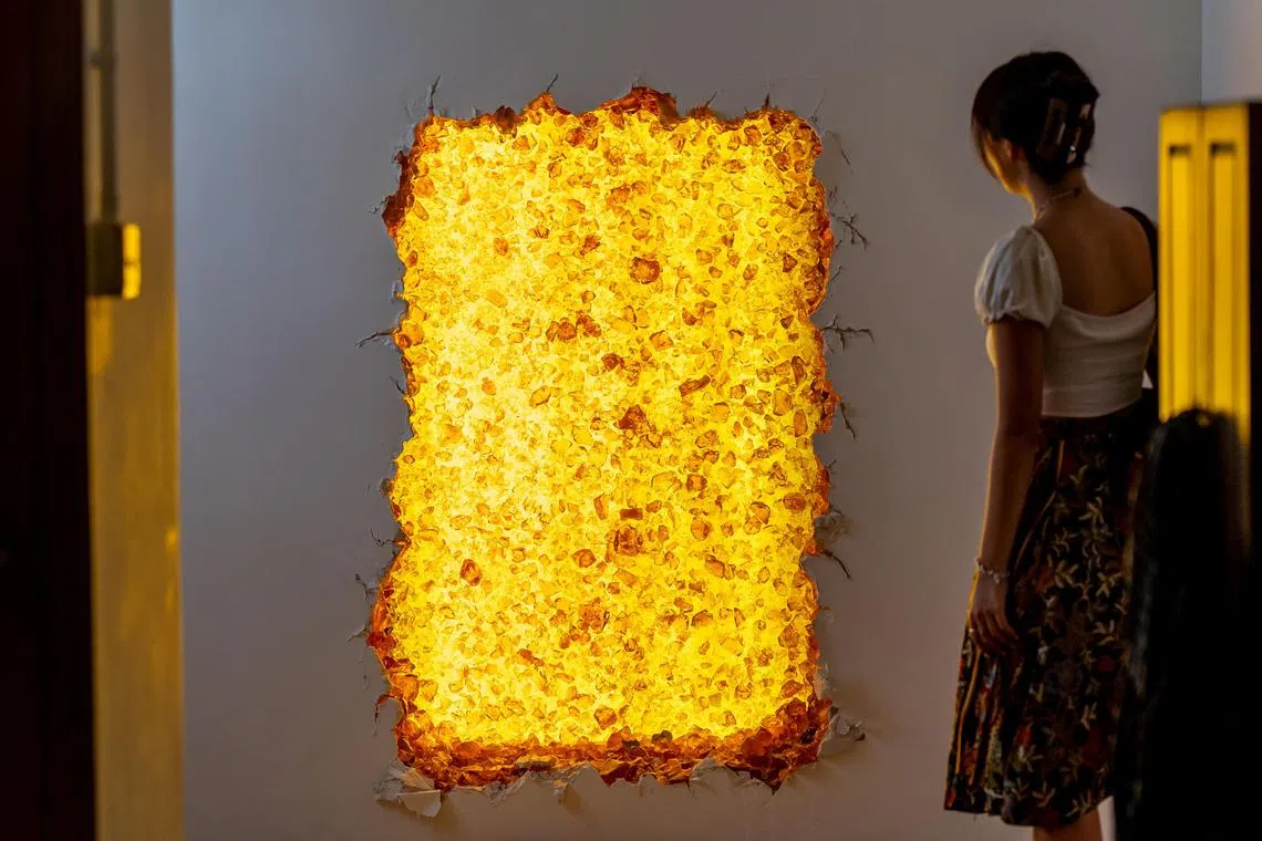 Artist Jane Lee's MA 間, is a site specific installation and part of OH! Open House Kampong Gelam. 
