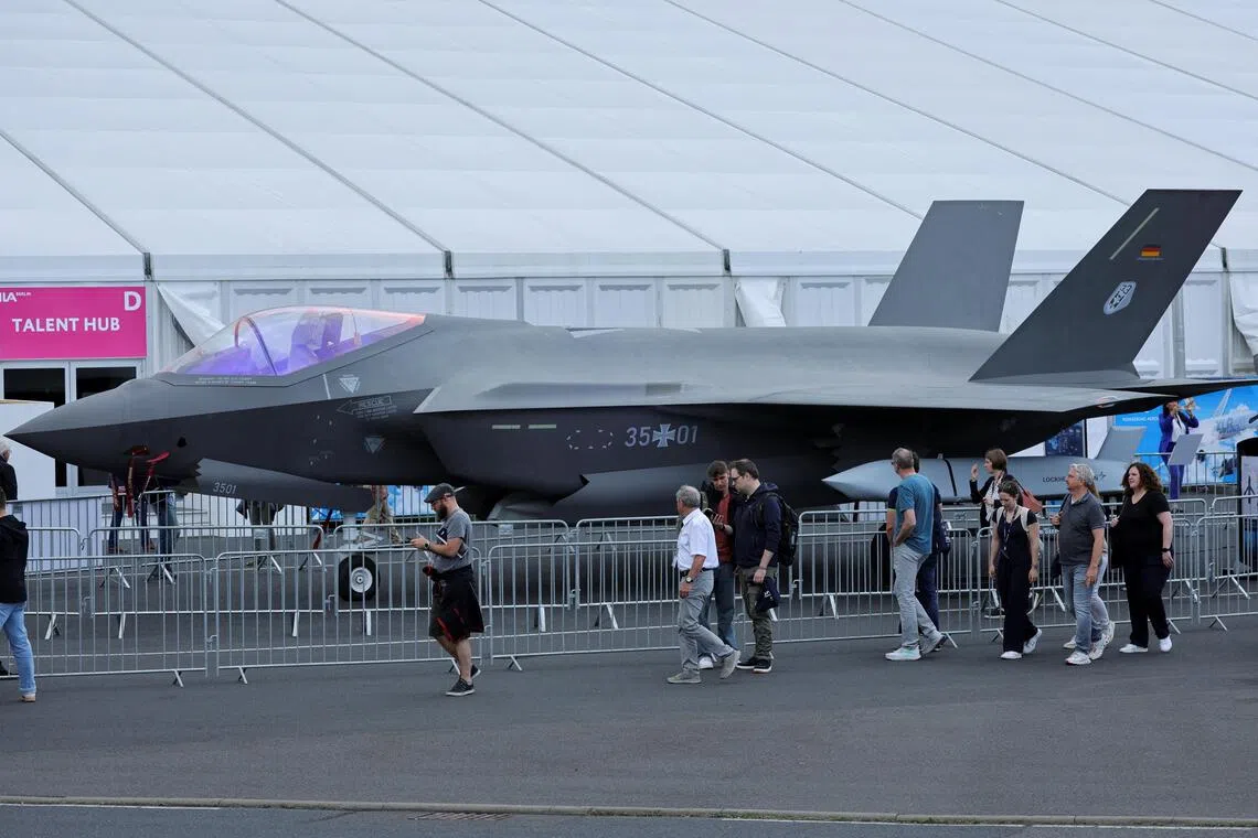 The AIM-424 Malice can fit in the internal weapons bays of the F-35.