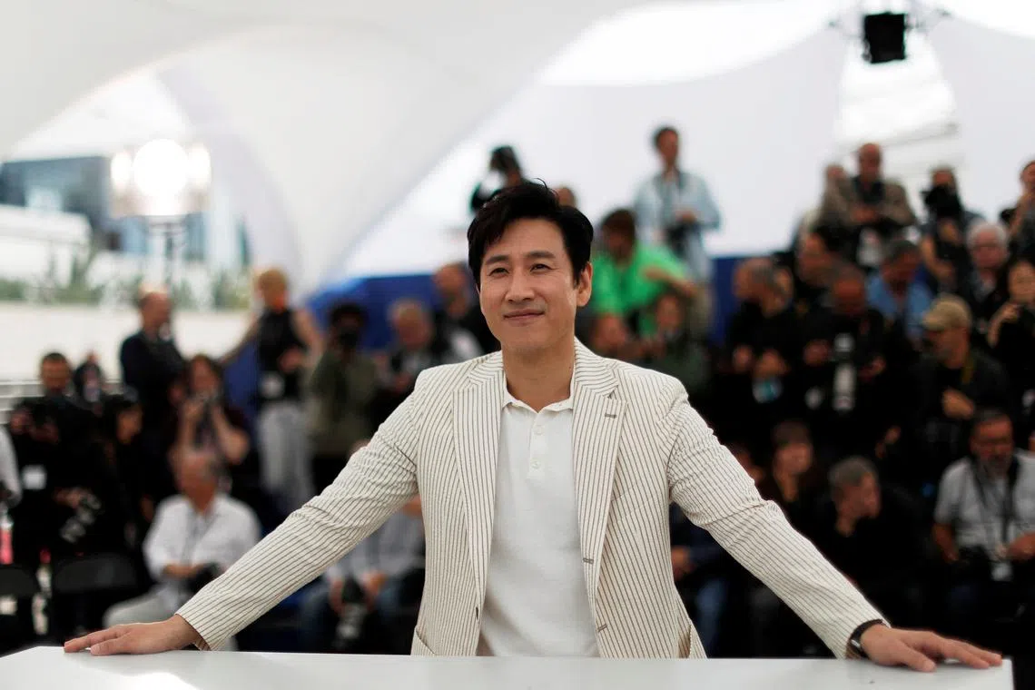 The suspect is accused of blackmailing late actor Lee Sun-kyun and extorting 50 million won (S$51,100) from him.
