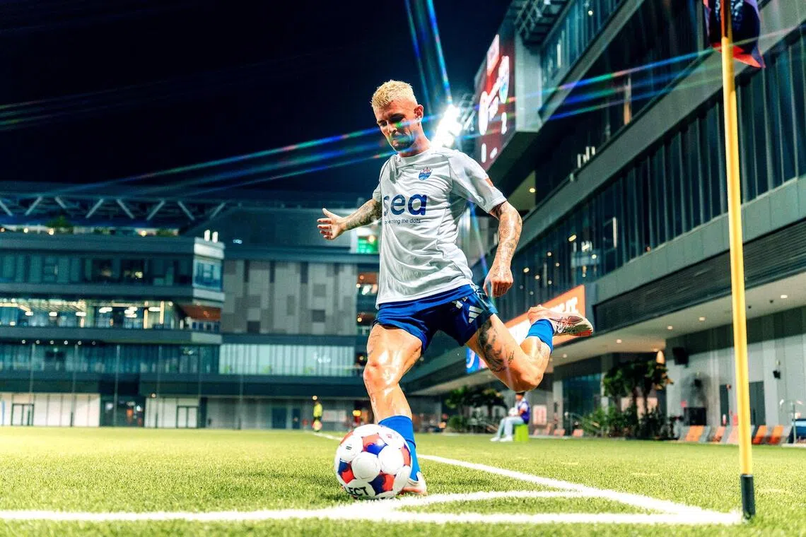 josoc19 - Maxime Lestienne is hoping for a memorable end to his four-year stint with the Lion City Sailors when they face Balestier Khalsa in the Singapore Cup semi-final, second leg on Dec 20.

credit: Lion City Sailors
condition: mandatory credit