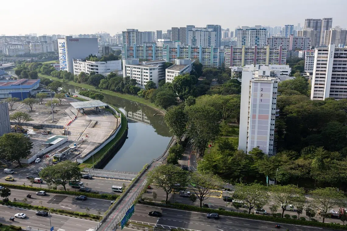 IBM managed the development and systems-integration testing environment for two Singapore Land Authority systems.