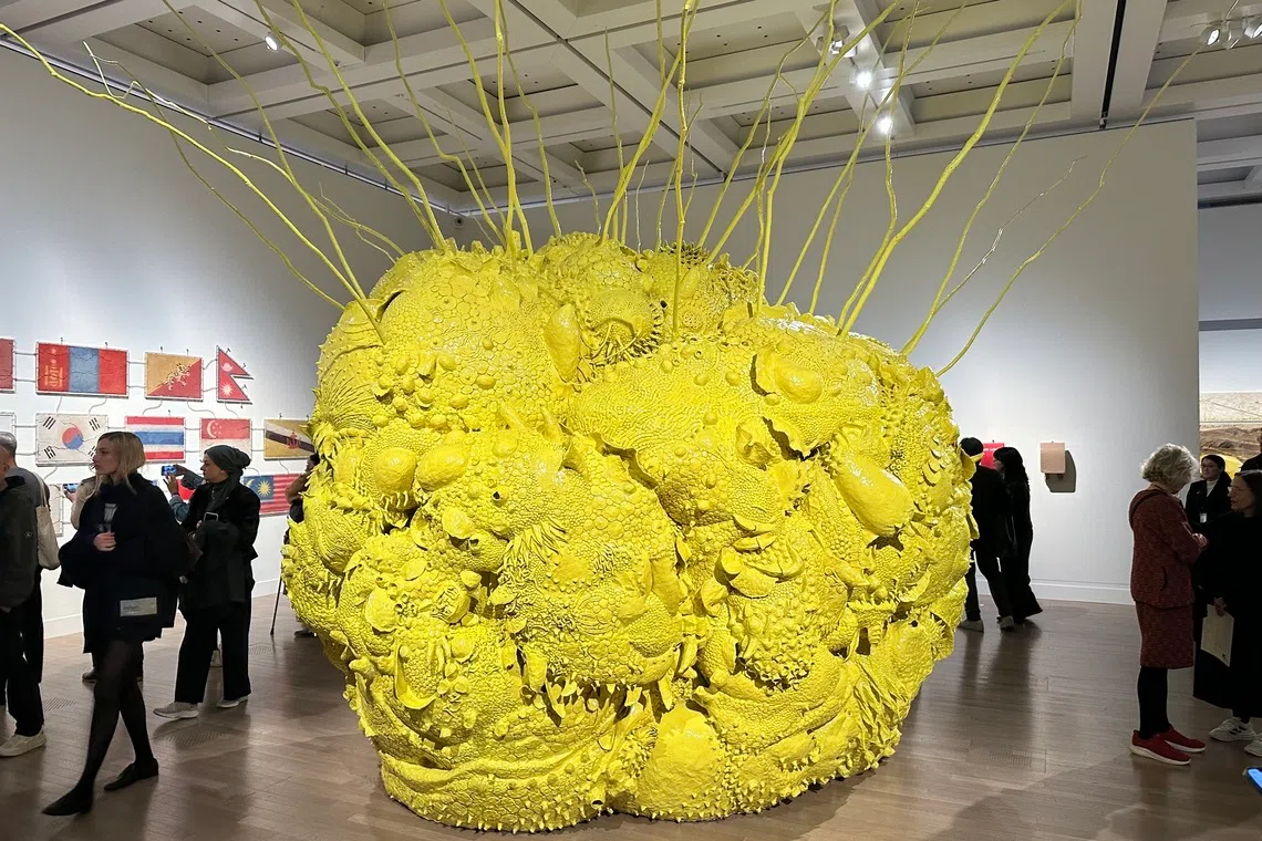 Prism Of The Real – Making Art In Japan (1989-2010) at the National Art Centre, Tokyo, featuring a large-scale work by Tsubaki Noboru.