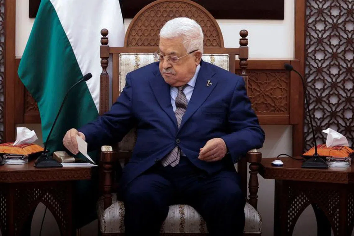 Palestinian President Mahmoud Abbas attends a meeting with Belgium's Prime Minister Alexander De Croo and Spain's Prime Minister Pedro Sanchez (not pictured), in Ramallah, 23 November 2023.  ALAA BADARNEH/Pool via REUTERS/File Photo