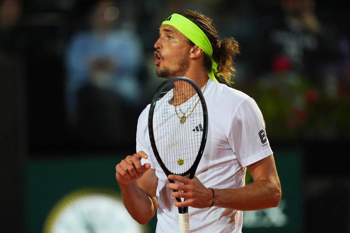 Tennis - Italian Open - Foro Italico, Rome, Italy - May 14, 2025 Germany's Alexander Zverev reacts during his quarter final match against Italy's Lorenzo Musetti REUTERS/Aleksandra Szmigiel