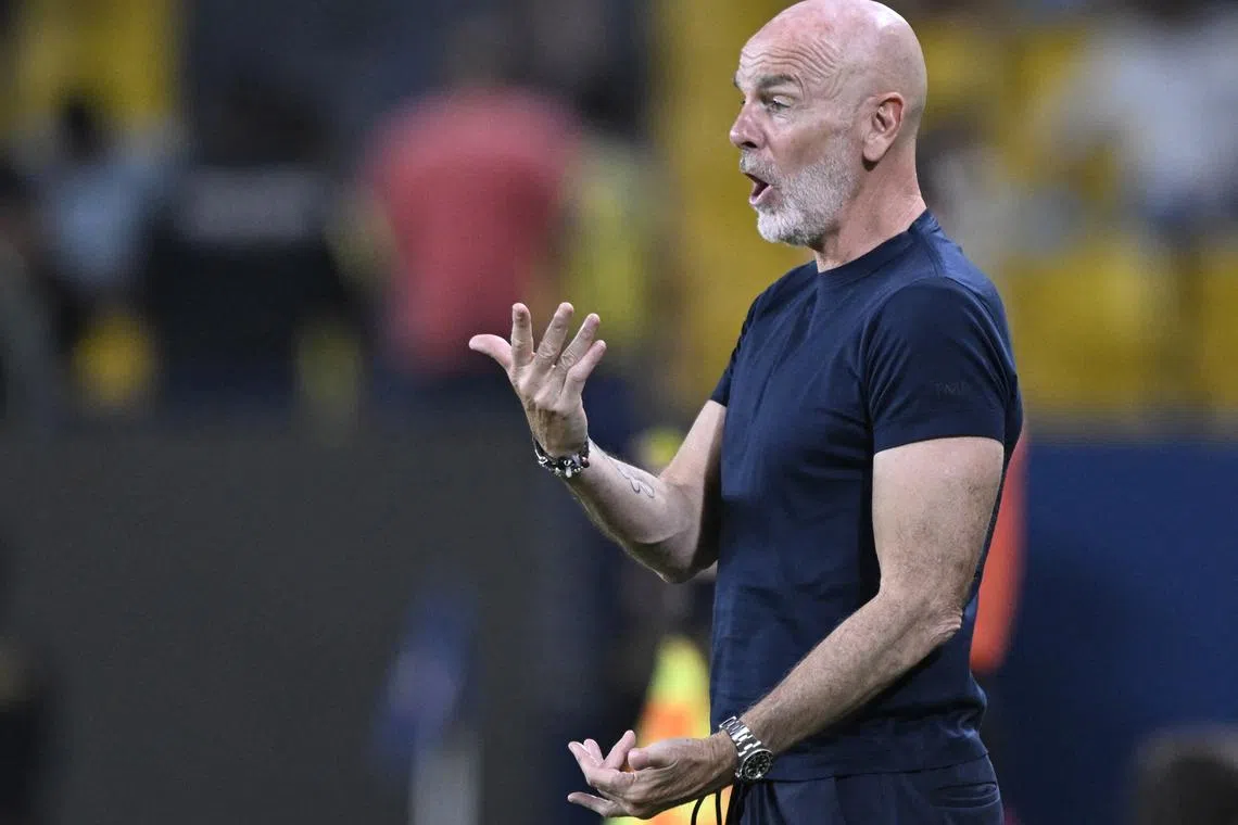 FILE PHOTO: Soccer Football - Saudi Pro League - Al Nassr v Al Taawoun - Al-Awwal Park, Riyadh, Saudi Arabia - May 16, 2025  Al Nassr coach Stefano Pioli reacts REUTERS/Stringer/File Photo