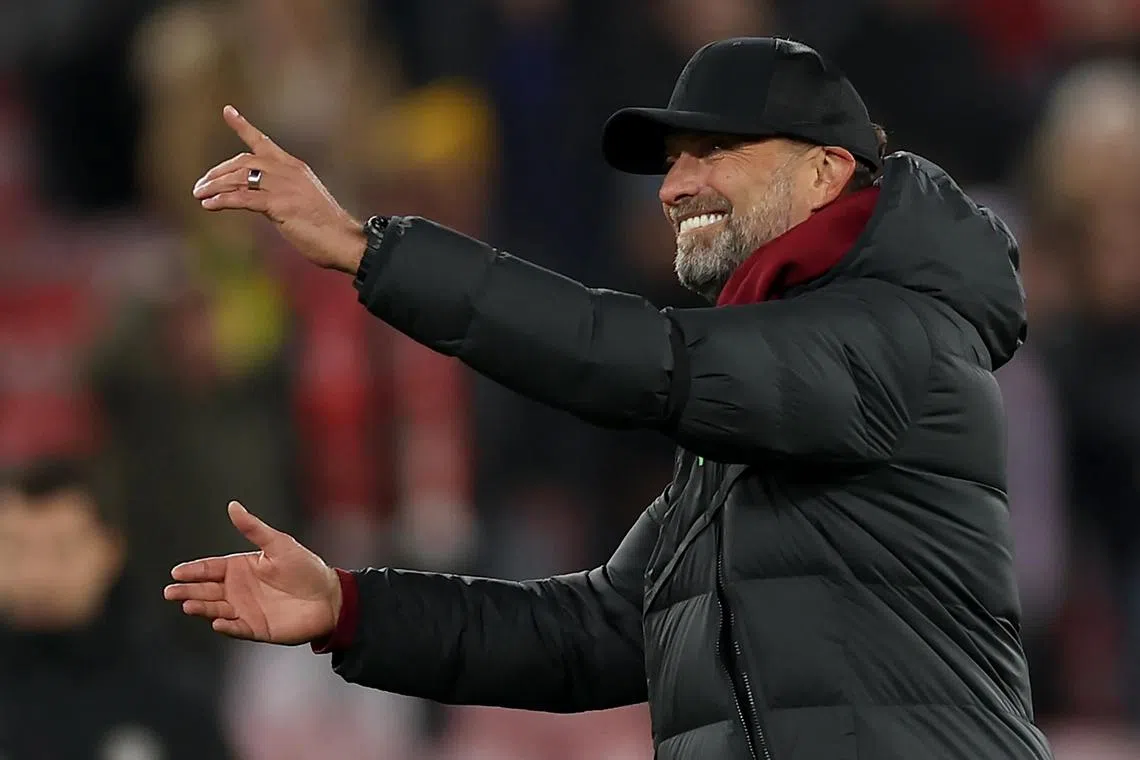 epa10941737 Liverpool manager Juergen Klopp salutes fans after the UEFA Europa League Group E match between Liverpool and Toulouse in Liverpool, Britain, 26 October 2023.  EPA-EFE/ADAM VAUGHAN