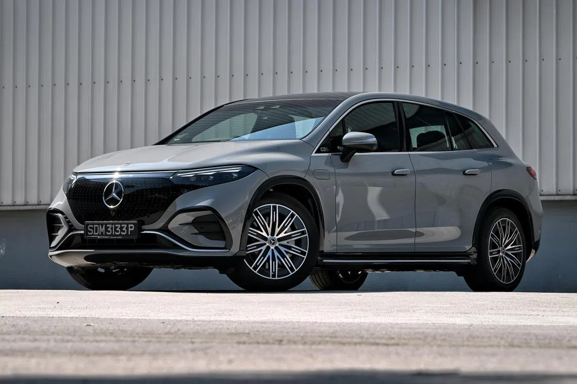 ST20231019_202368638958 Kua Chee Siong/ ctmercedes27/ Mercedes-Benz EQS.SUV