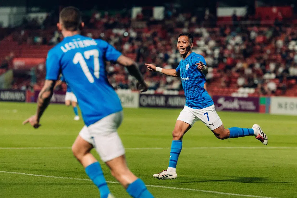 Shawal Anuar (right) gives the Lion City Sailors a 1-0 lead inside 30 seconds in the Asian Champions League Round of 16 match against Muangthong United on Feb 13

