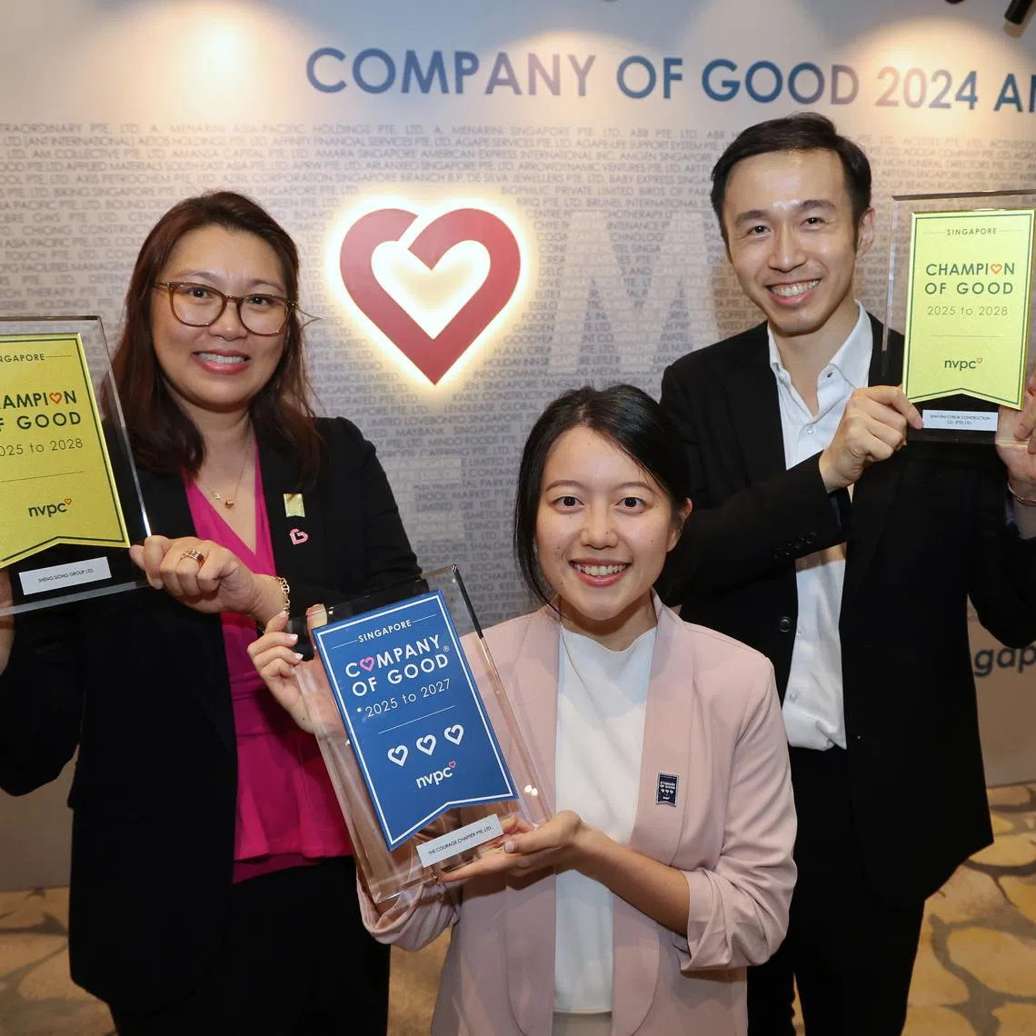(From left) Sheng Siong Group executive director Lin Ruiwen, The Courage Chapter co-founder and chief executive Lim Kai Ning and Mr Seah Kah Howe, director of Seah Kim Cheok Construction⁠.