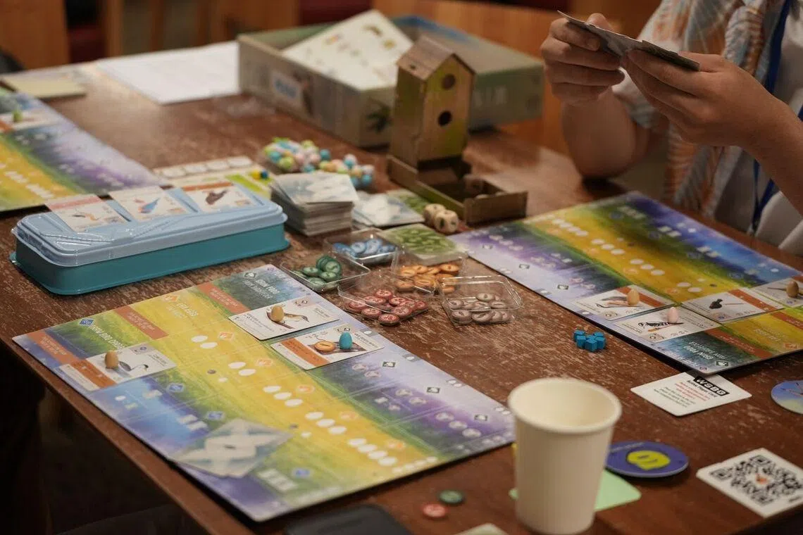 Build an avian sanctuary and connect different habitats in Wingspan.