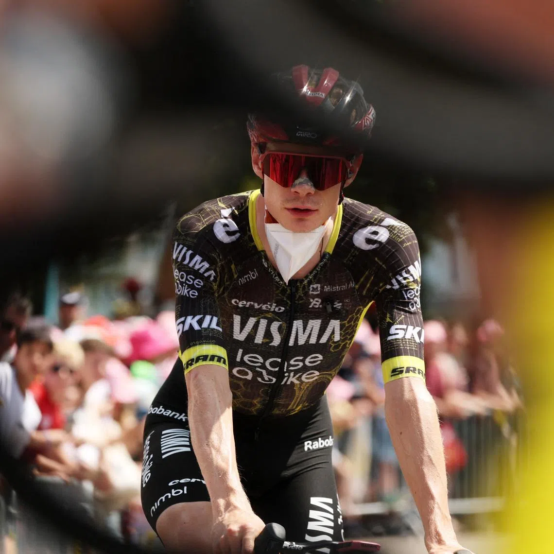 Cycling - Tour de France - Stage 15 - Champagnole to Plateau de Solaison - Champagnole, France - July 19, 2026 Team Visma | Lease a Bike's Jonas Vingegaard before the start of stage 15 REUTERS/Gonzalo Fuentes