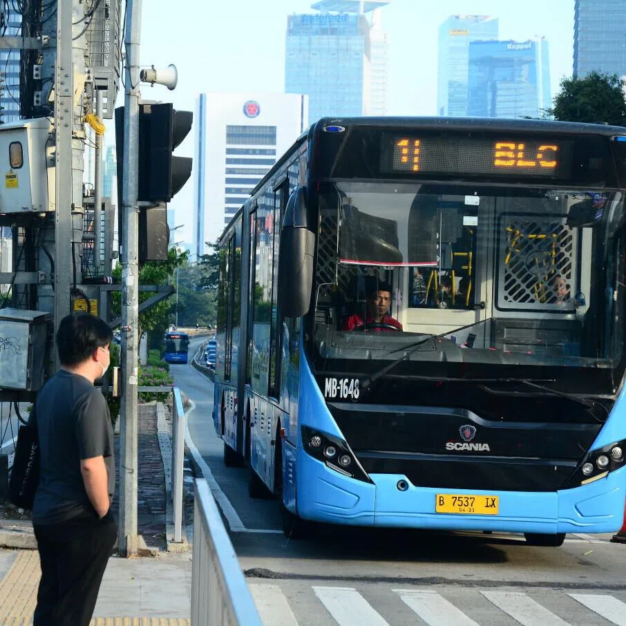 Free transportation is available for the Transjakarta bus rapid transit, Jakarta light rail transit (LRT) and Jakarta mass rapid transit (MRT).