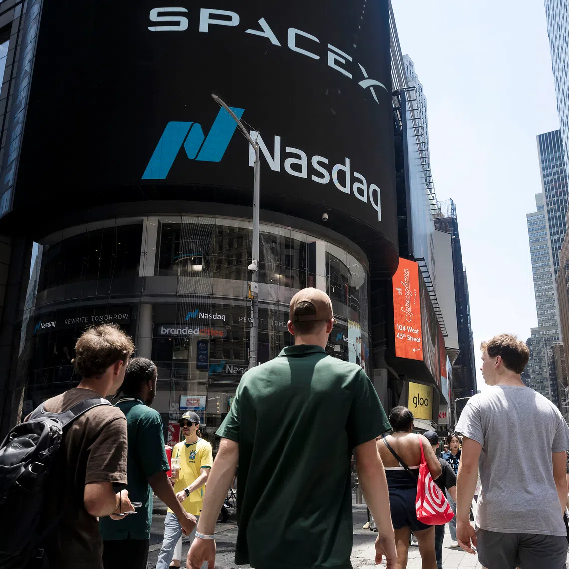 In the last week of July, large institutional investors unwound their exposure to tech stocks at an unprecedented pace. The 3.2 per cent decline made it the Nasdaq’s worst July performance in 20 years.