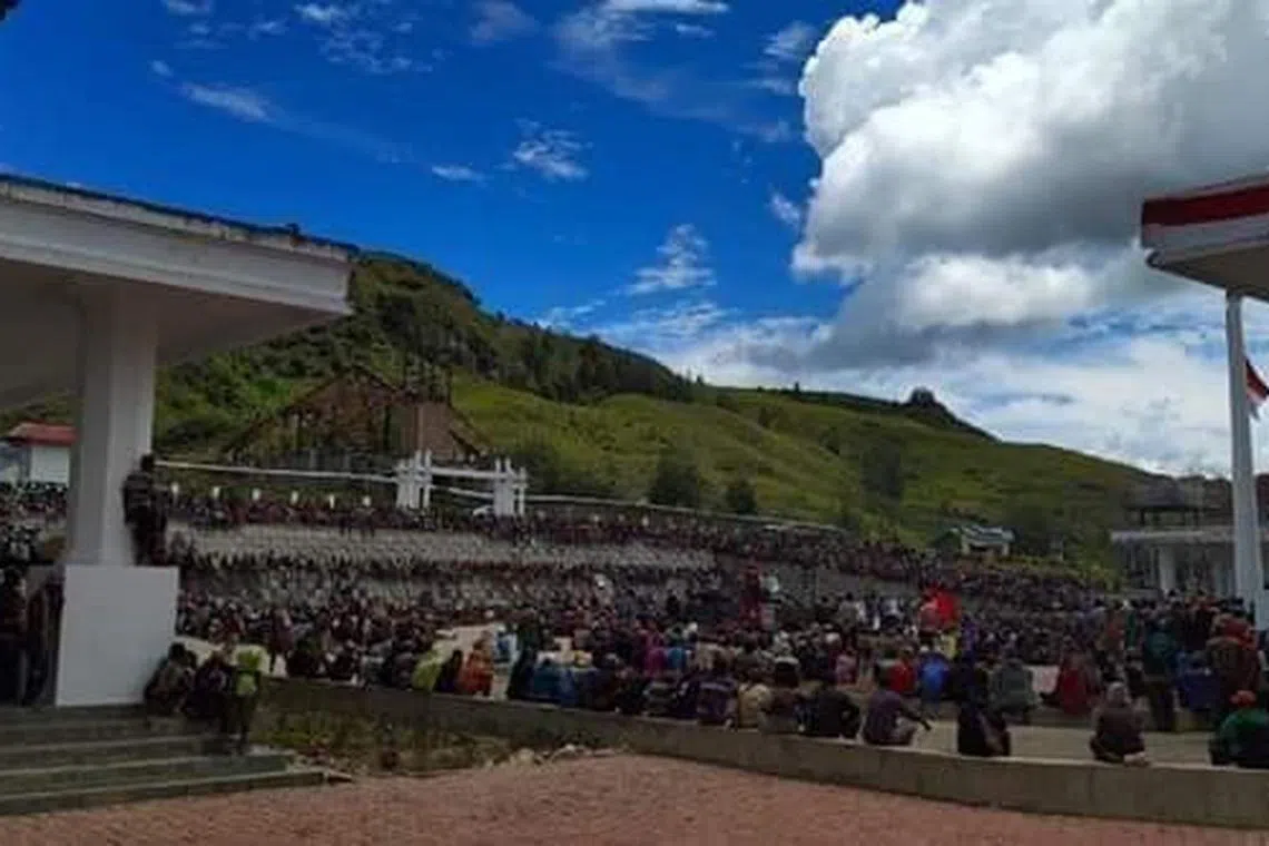 Thousands rally against racism in the Paniai regency in Papua province in this file photo taken in 2019. A human rights court has cleared an ex-soldier of any wrongdoing in relation to the fatal shooting of four teenagers in Paniai regency in 2014, crushing hopes of military accountability. 