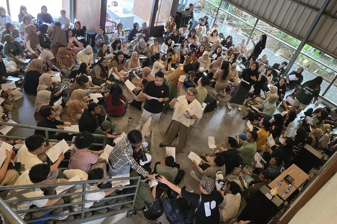 aaletter26 - View of warehouse

ST Photo: Arlina Arshad