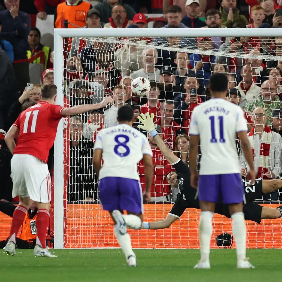 Soccer Football - UEFA Europa League - Semi Final - First Leg - Nottingham Forest v Aston Villa - The City Ground, Nottingham, Britain - April 30, 2026  Nottingham Forest's Chris Wood scores their first goal from the penalty spot Action Images via Reuters/Andrew Boyers