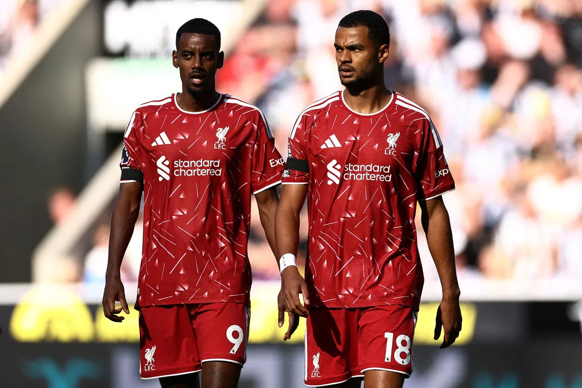 FILE PHOTO: Soccer Football - Premier League - Newcastle United v Liverpool - St James' Park, Newcastle, Britain - August 23, 2026 Liverpool's Alexander Isak and Cody Gakpo Action Images via Reuters/Lee Smith