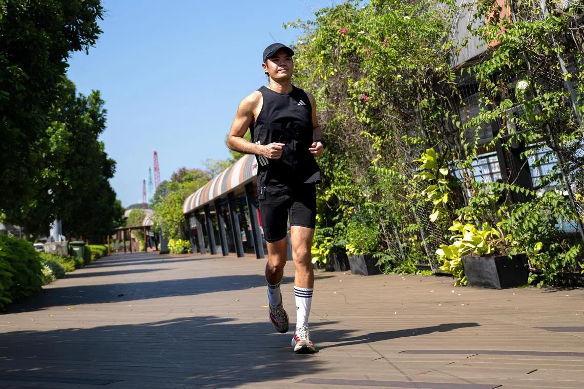 Hospital nurse puts best foot forward to help runners at the S’pore International Marathon