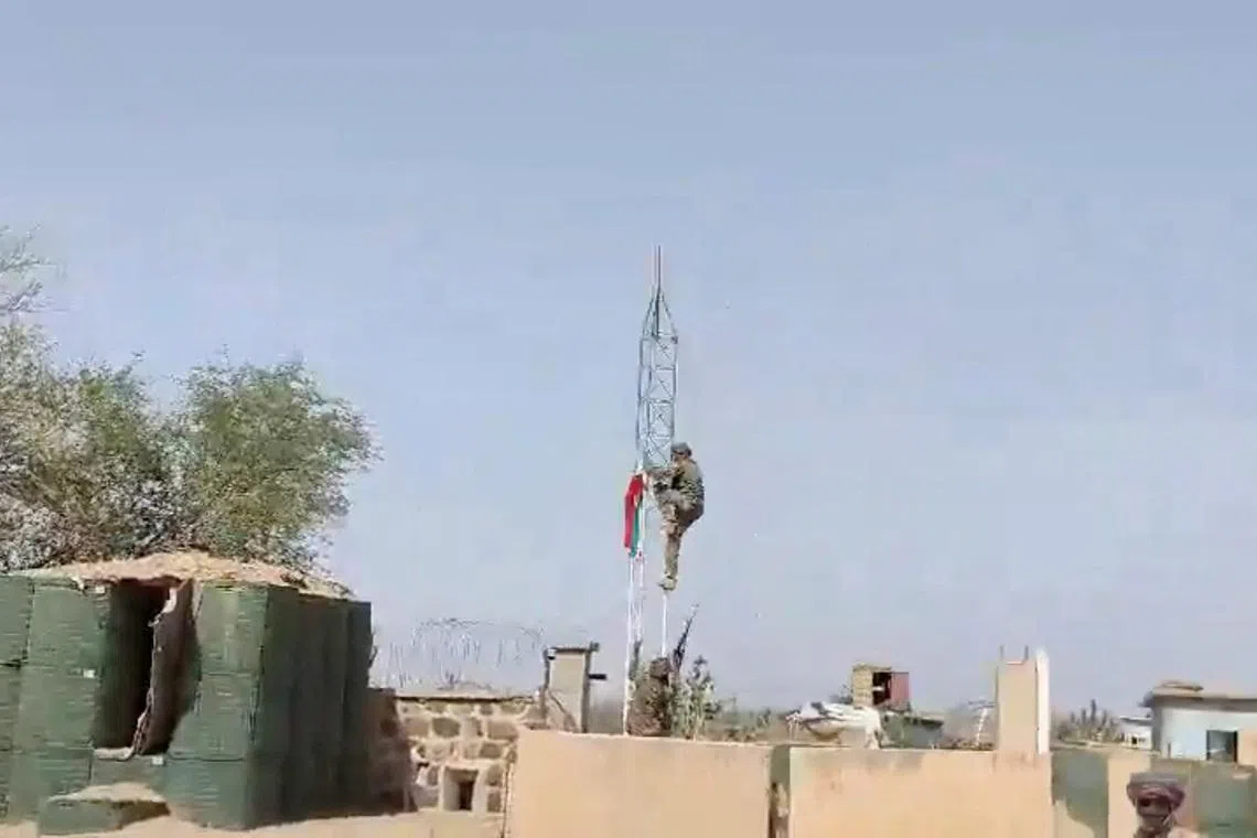 وطن نيوز – مالي تحقق مع جنود بشأن دورهم في هجمات منسقة للمتمردين