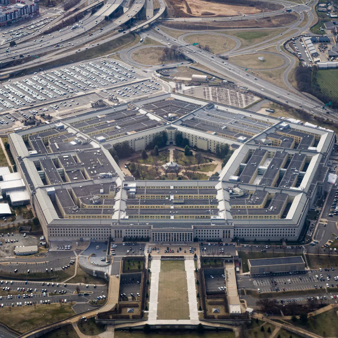The Pentagon is seen from the air in Washington, U.S., March 3, 2022, more than a week after Russia invaded Ukraine. REUTERS/Joshua Roberts