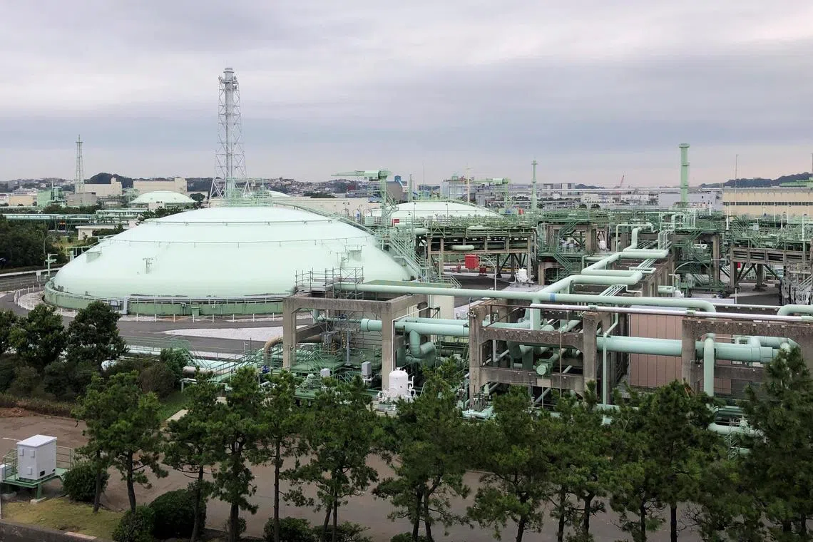 FILE PHOTO: General view of the Negishi LNG Terminal, which is jointly operated by Tokyo Gas and JERA, in Yokohama, Japan October 17, 2019.  REUTERS/Yuka Obayashi/File Photo