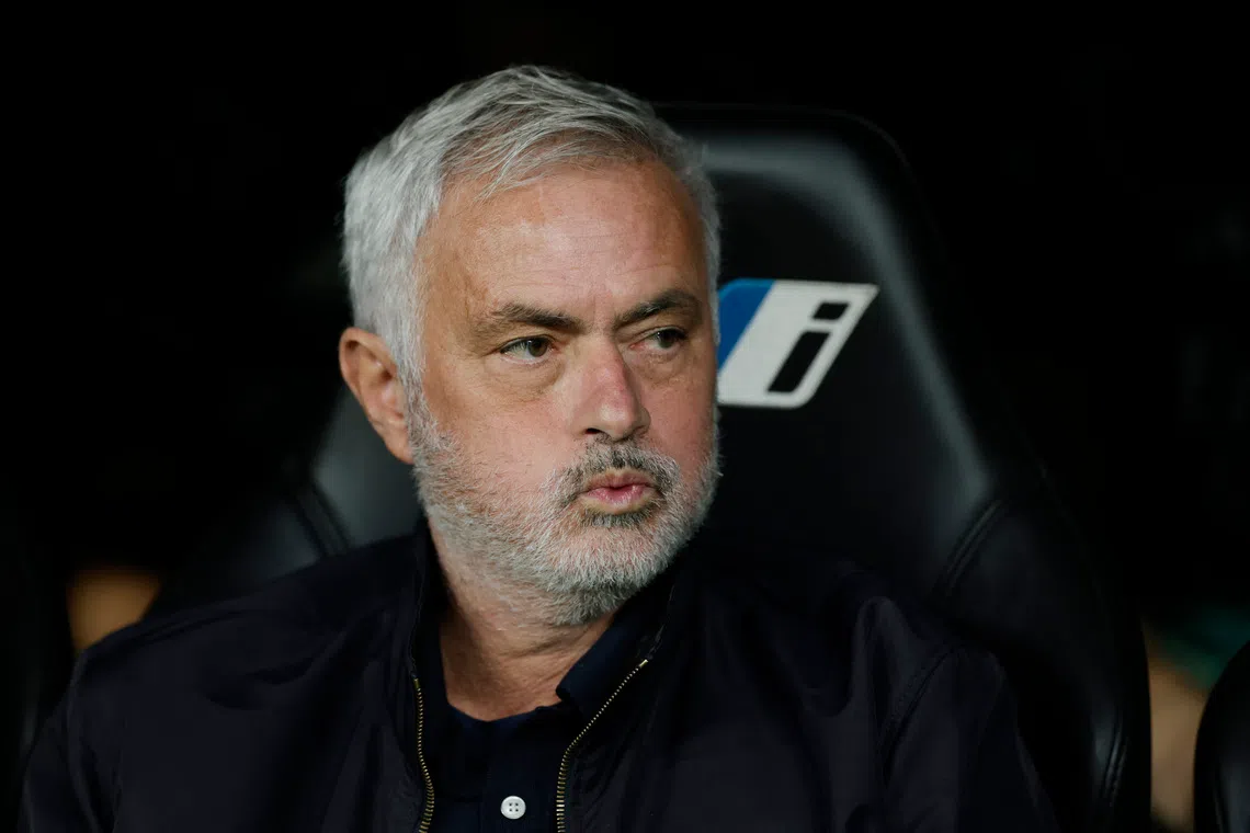 Soccer Football - LaLiga - Real Madrid v Sevilla - Estadio Bernabeu, Madrid, Spain - October 18, 2026 Real Madrid coach Jose Mourinho before the match REUTERS/Violeta Santos Moura
