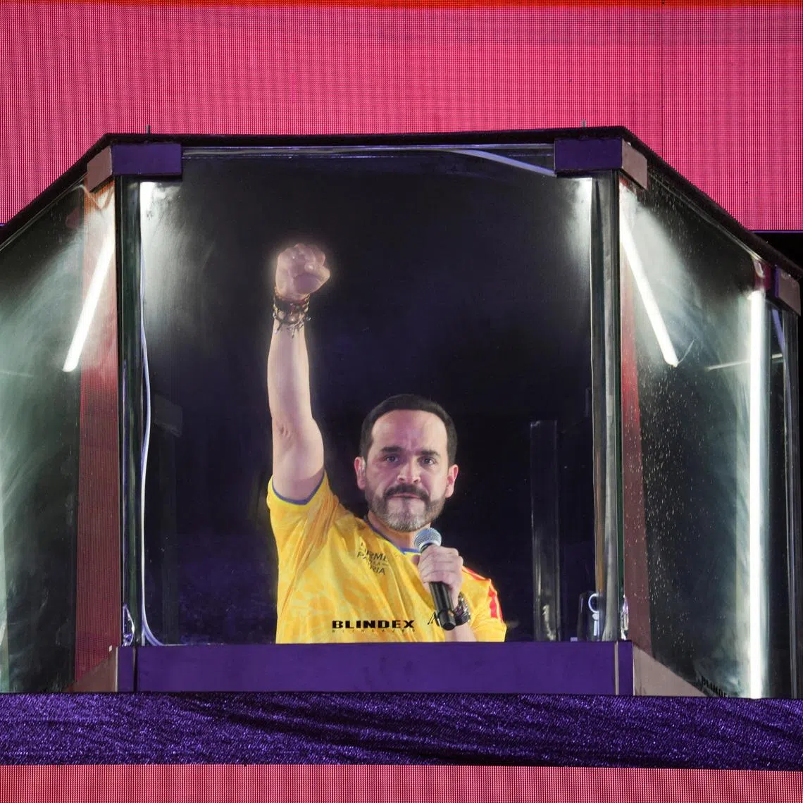 Colombia's right-wing presidential candidate Abelardo De La Espriella addresing supporters after the preliminary runoff results on June 21.