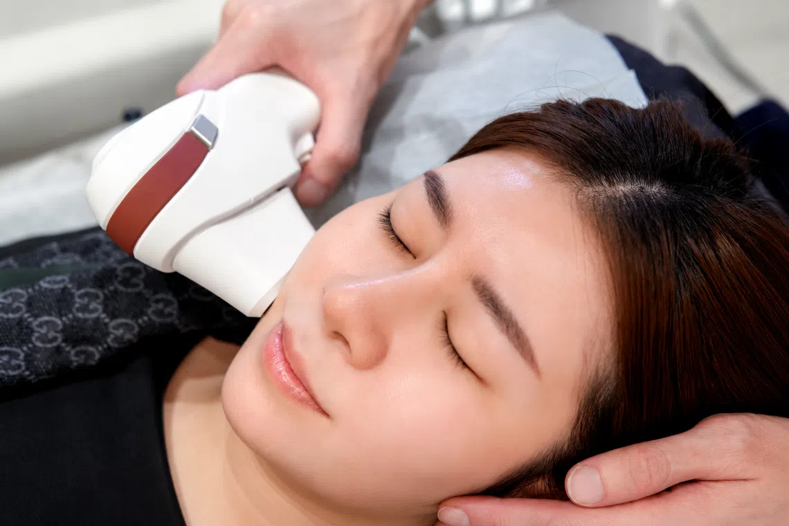 HIFU treatment at The Clifford Clinic, skin tightening, facial contours