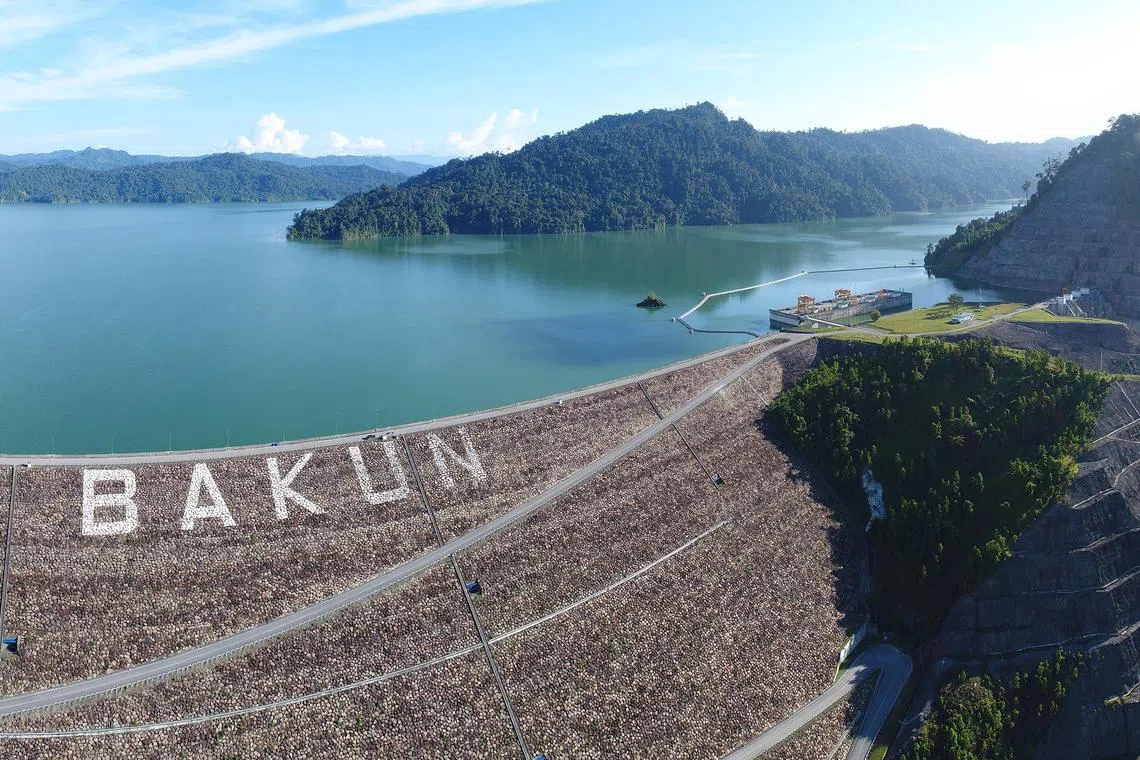 zuenergy - Sarawak Energy’s total installed capacity of large hydropower 
plants stands at 3,452MW. 

Credit: Sarawak Energy
