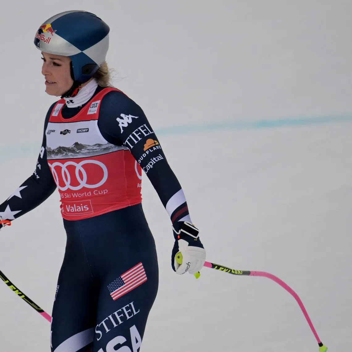 Alpine Skiing - FIS Alpine Ski World Cup - Women's Downhill - Crans-Montana, Switzerland - January 30, 2026 Lindsey Vonn of the U.S. reacts after sustaining an injury following a crash during her run REUTERS/Romina Amato