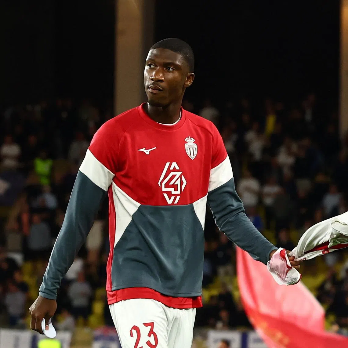 Soccer Football - UEFA Champions League - AS Monaco v Tottenham Hotspur - Stade Louis II, Monaco - October 22, 2025 AS Monaco's Aladji Bamba during the warm up before the match REUTERS/Manon Cruz