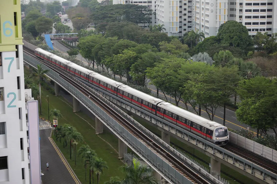 File picture of an MRT along the Admiralty track. At 7.05am, SMRT advised commuters to add another 25-minute travelling time between Choa Chu Kang MRT station and Yishun MRT station. 