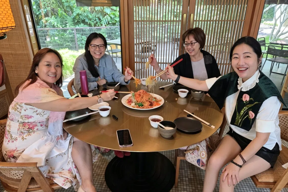 senior chartering manager at zag international vale tan with colleagues