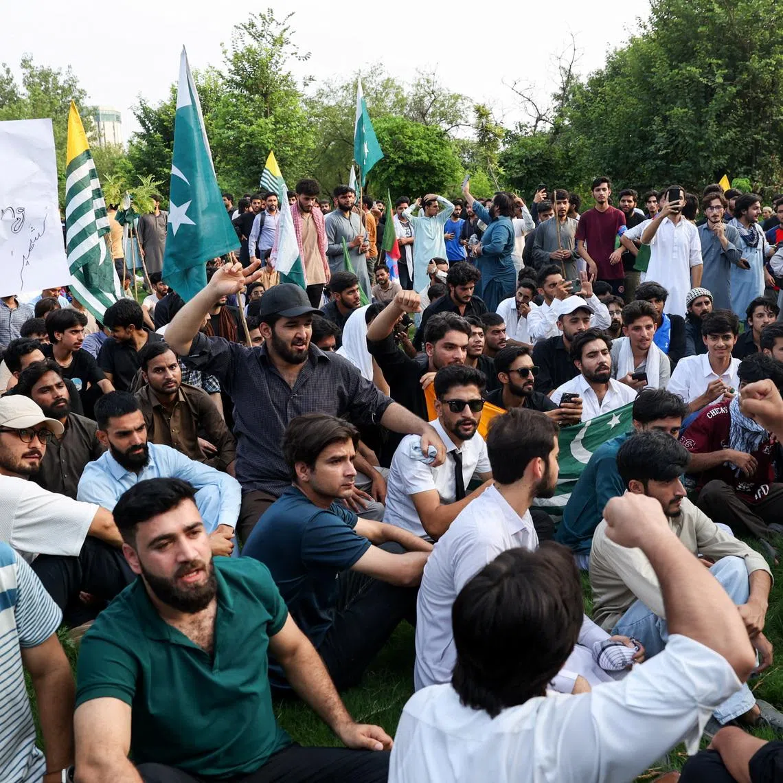 People chant slogans in support of peaceful protesters in Pakistani Kashmir, during a demonstration in Islamabad, Pakistan, July 29, 2026. REUTERS/Salahuddin